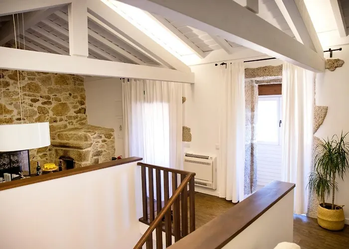 Espigueiro - Casas De Selim * Arcos de Valdevez