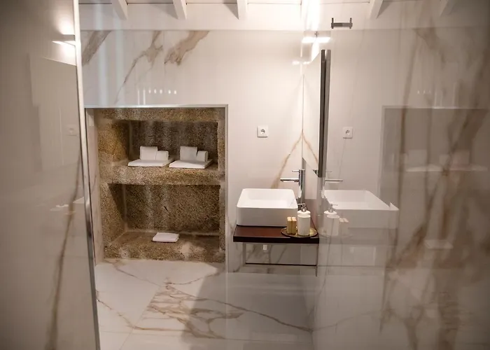 Espigueiro - Casas De Selim * Arcos de Valdevez